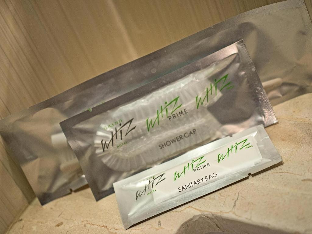 Whiz Prime Hotel Darmo Harapan Surabaya Eksteriør billede