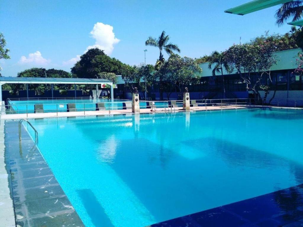 Whiz Prime Hotel Darmo Harapan Surabaya Eksteriør billede